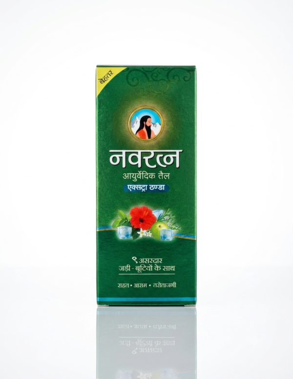Navratna Ayurvedic Oil Extra Thanda
